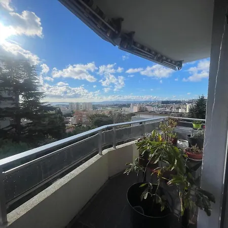 Large 2-room Bright Sea View Near Airport *